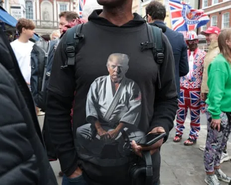 Devoted Followers Assemble in Windsor to Enliven the President’s Spectacle of Little Substance